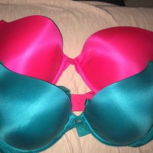 2 Fabulous by Victoria Secret push-up bras